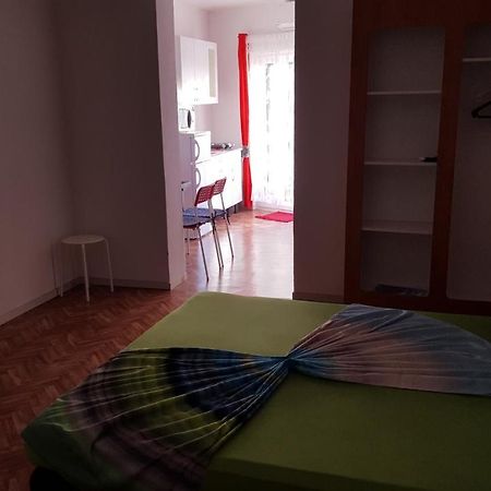 Apartments Megi Biograd Na Moru Bagian luar foto