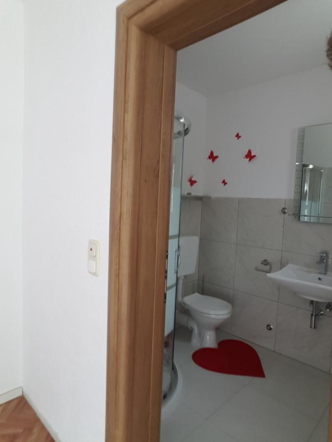 Apartments Megi Biograd Na Moru Bagian luar foto