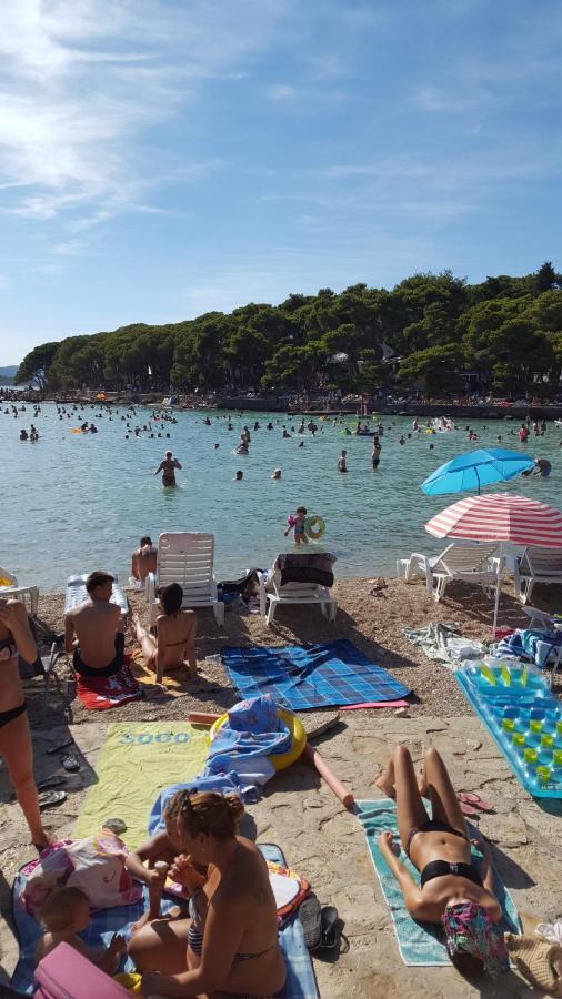 Apartments Megi Biograd Na Moru Bagian luar foto
