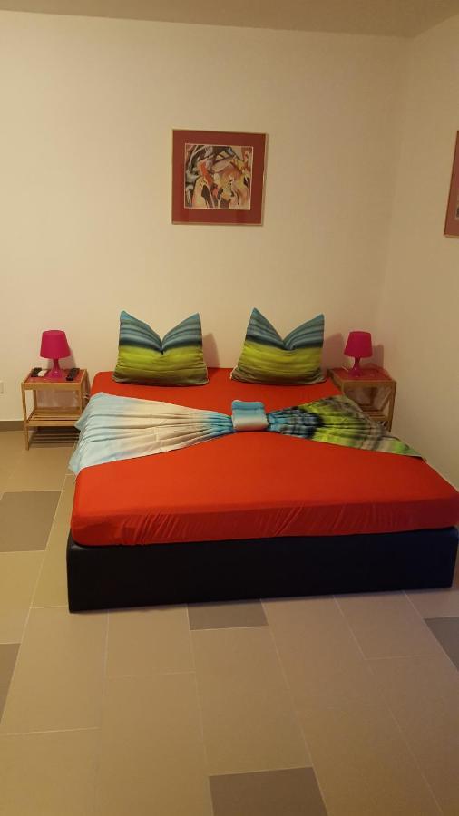 Apartments Megi Biograd Na Moru Bagian luar foto